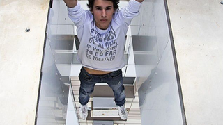 The craziest of the Russian city climbers is beyond insane